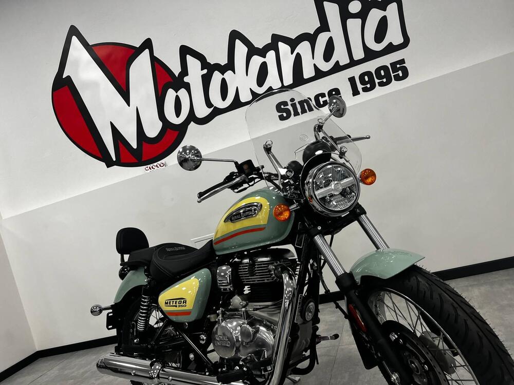 Royal Enfield Meteor 350 Aurora (2024) (2)