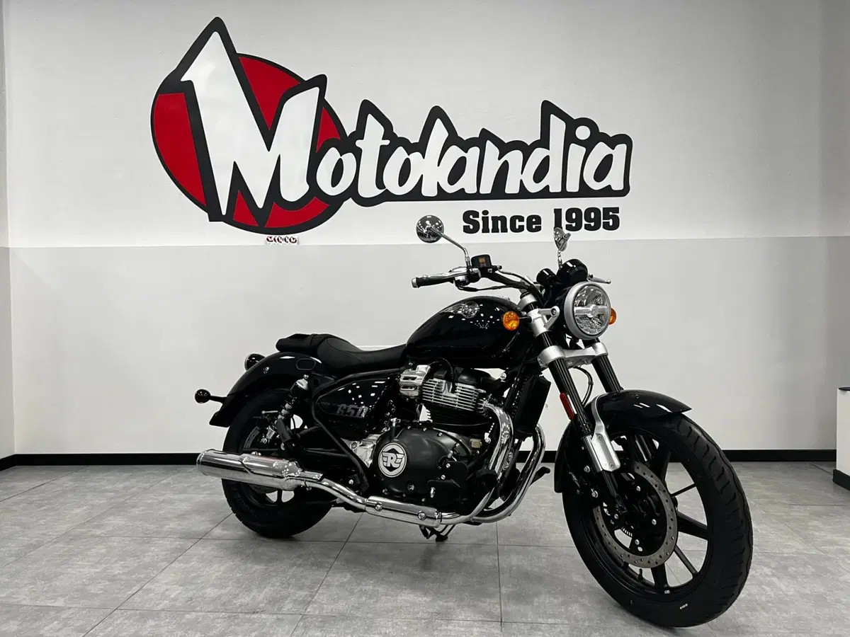 Royal Enfield Super Meteor 650 (2023 - 26)