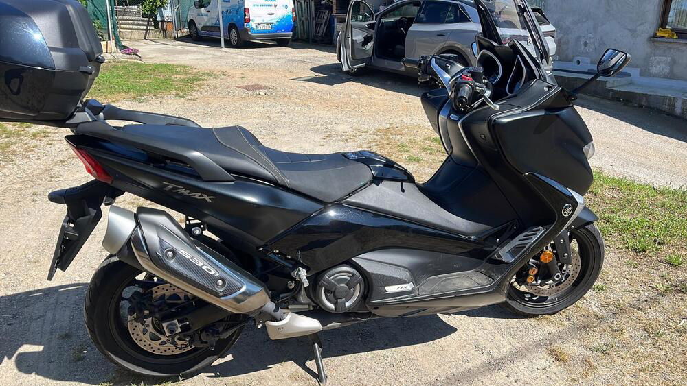 Yamaha T-Max 530 SX (2017 - 19) (4)