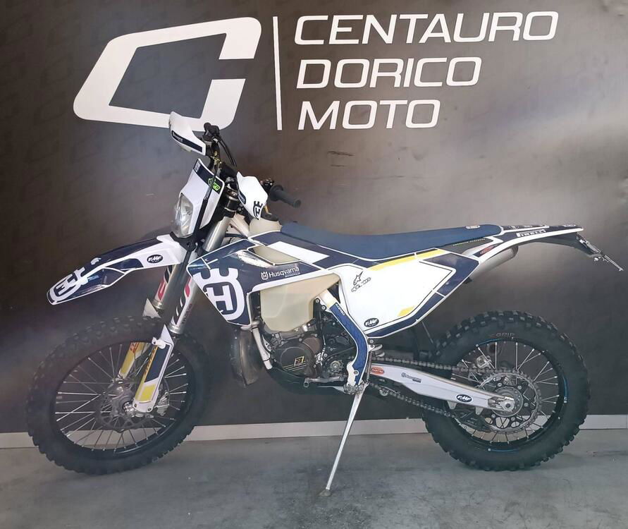 Husqvarna TE 300i (2018) (2)