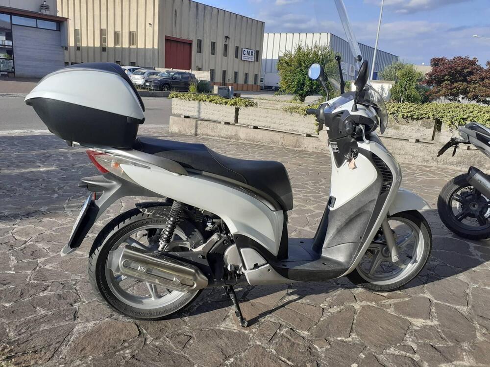 Honda SH 150 i (2009 - 12) (3)