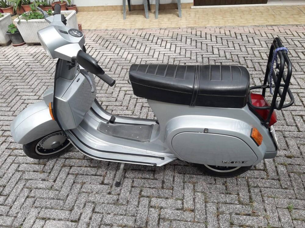 Piaggio Vespa pk 125 (2)