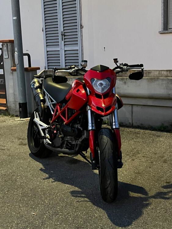 Ducati Hypermotard 1100 (2007 - 09) (5)