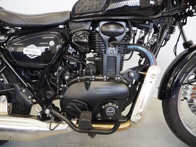 Benelli Imperiale 400 (2021 - 25) (2)