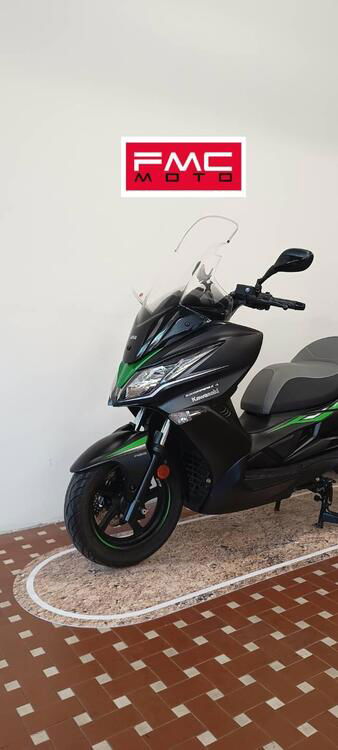 Kawasaki J 300 (2017 - 21) (4)