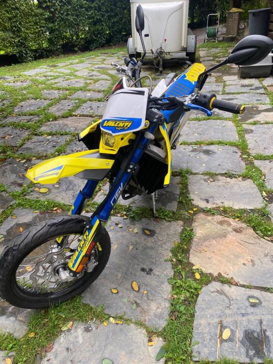 Valenti Racing SM 125 Z (2023 - 24) (3)