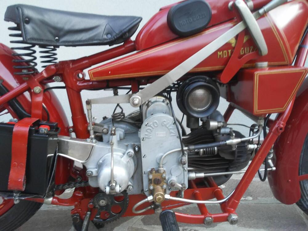 Moto Guzzi SPORT 14 (4)