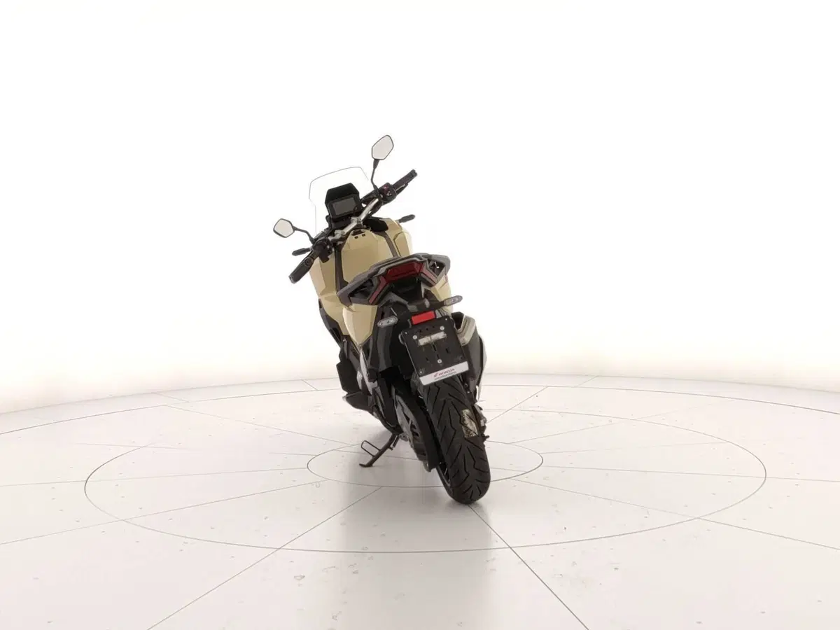 Honda X-ADV 750 DCT (2021 - 24) (4)