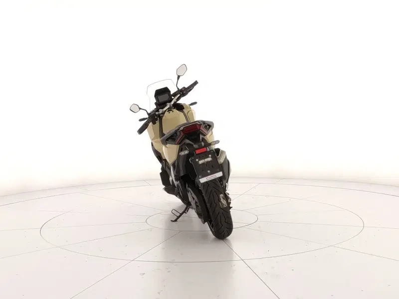 Honda X-ADV 750 DCT (2021 - 24) (4)
