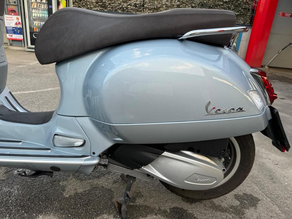 Vespa GTS 300 Hpe (2021 - 22) (4)