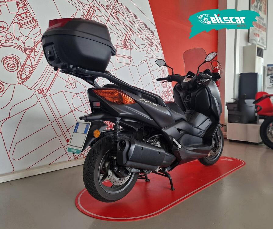 Yamaha X-Max 300 Iron Max (2019 - 20) (4)