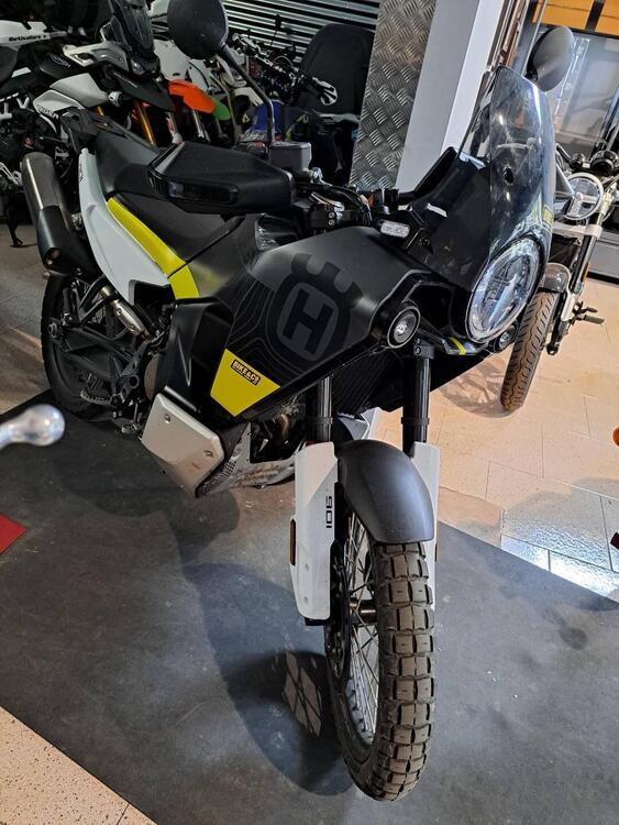 Husqvarna Norden 901 (2022 - 24) (2)