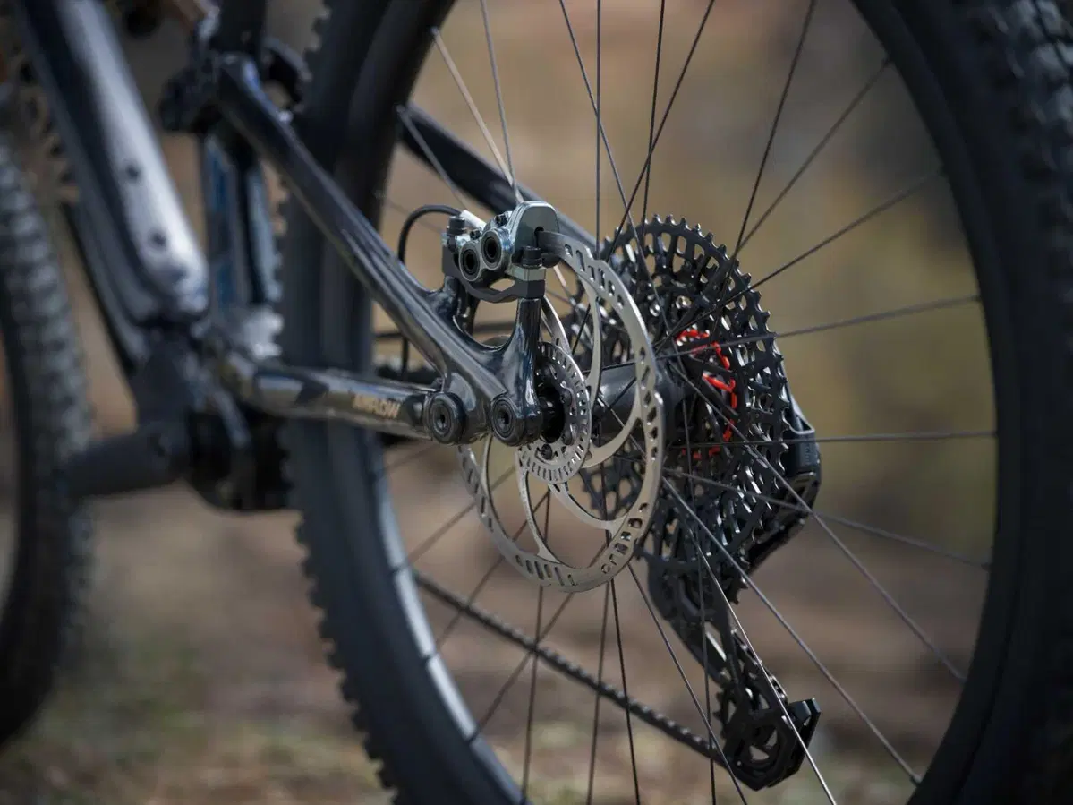 Dai droni alle eMTB! DJI entra nel mondo ebike con il suo primo (potente) motore, l'Avinox (14)