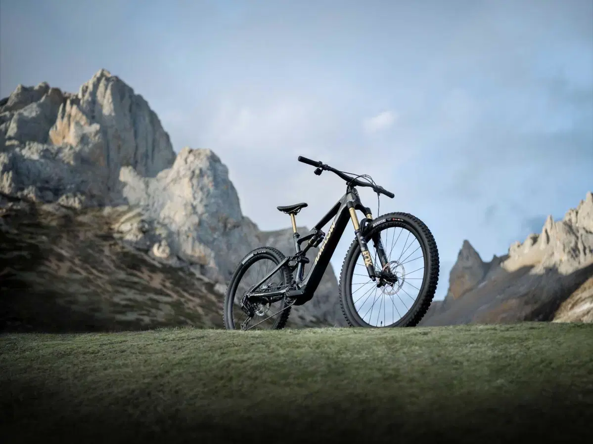 Dai droni alle eMTB! DJI entra nel mondo ebike con il suo primo (potente) motore, l'Avinox