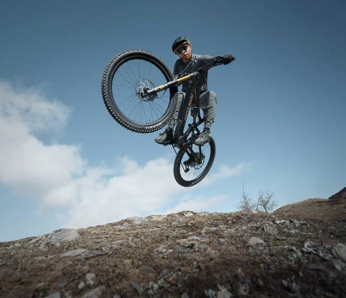 Dai droni alle eMTB! DJI entra nel mondo ebike con il suo primo (potente) motore, l'Avinox (11)