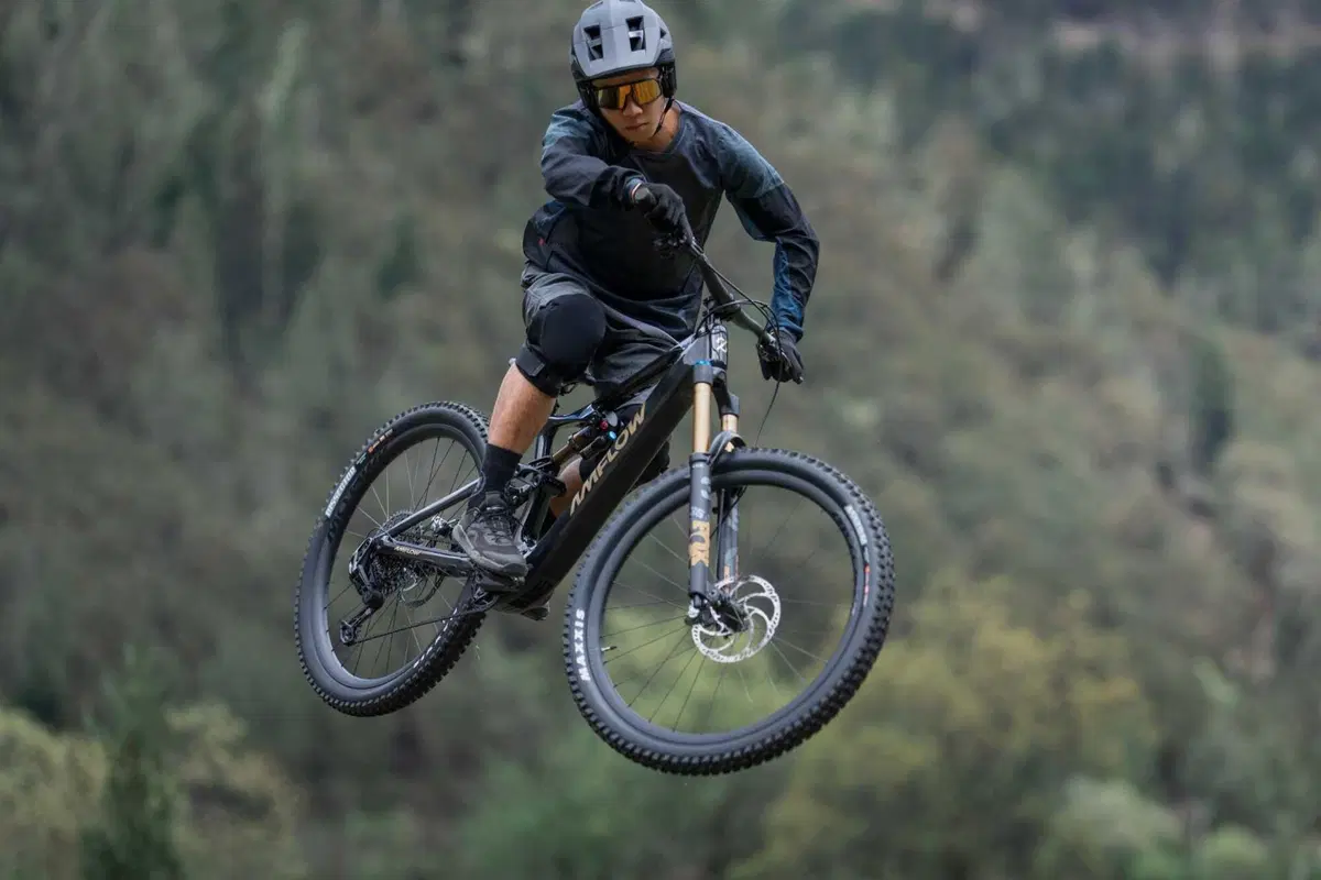 Dai droni alle eMTB! DJI entra nel mondo ebike con il suo primo (potente) motore, l'Avinox (31)