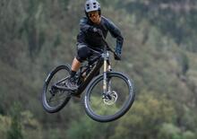 Dai droni alle eMTB! DJI entra nel mondo ebike con il suo primo (potente) motore, l'Avinox