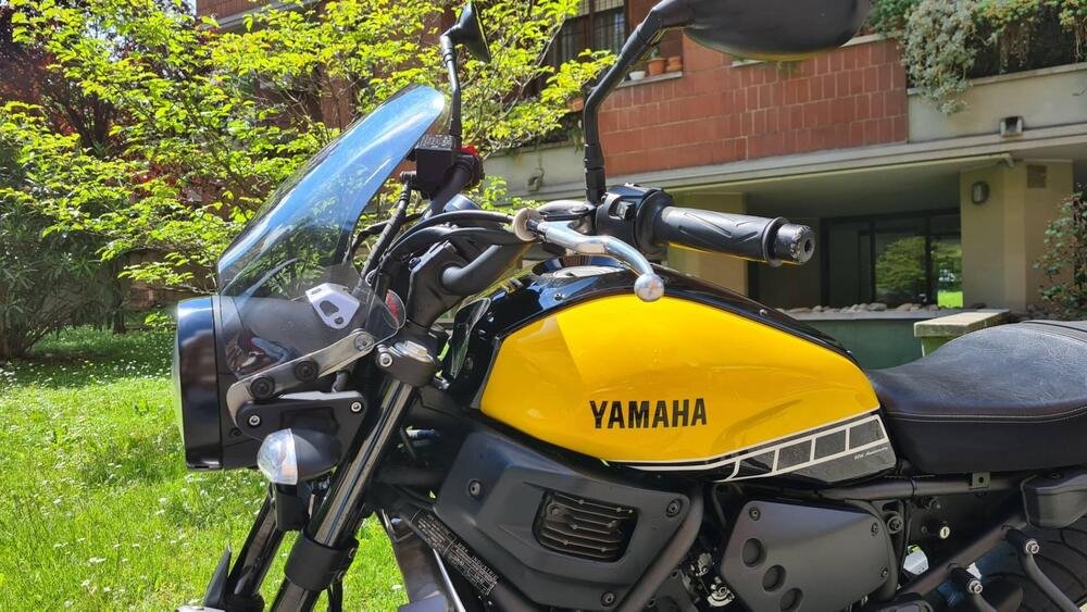 Yamaha XSR 700 ABS 60th Anniversary (2016 - 18) (2)