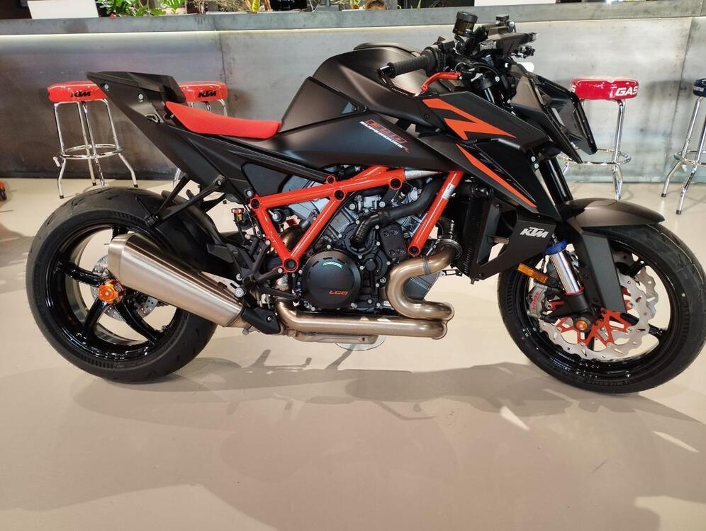 KTM 1390 Super Duke R Evo (2024) (2)