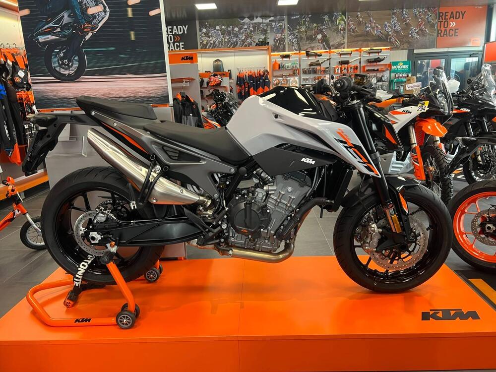 KTM 790 Duke L (2023 - 24)