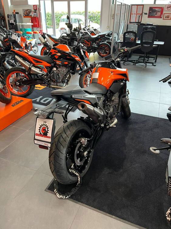 KTM 790 Duke L (2023 - 24) (5)