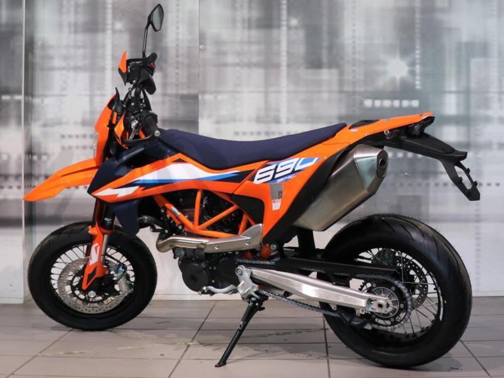 KTM 690 SMC R (2023 - 24) (2)