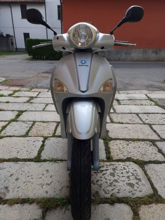 Piaggio Liberty 200 4T  (3)