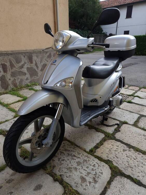 Piaggio Liberty 200 4T  (4)