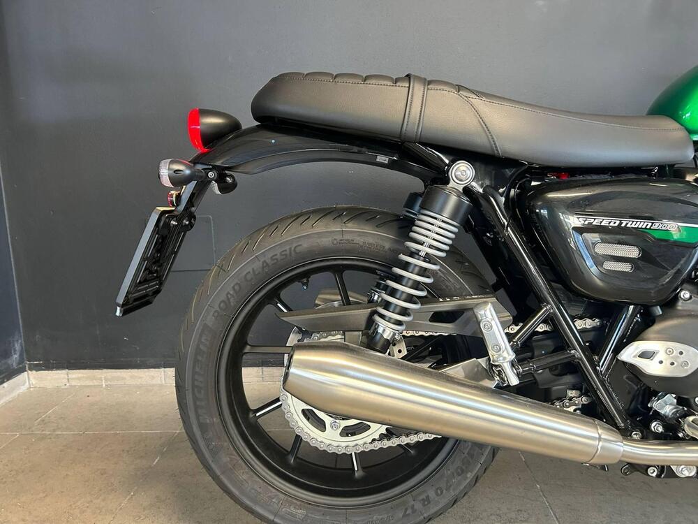 Triumph Speed Twin 900 Stealth Edition (2024) (4)