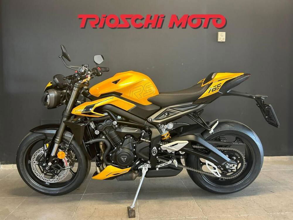 Triumph Street Triple 765 RS (2023 - 24) (2)