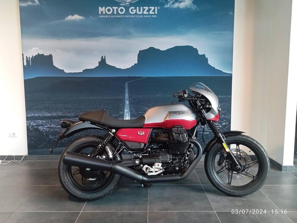 Moto Guzzi V7 Stone Corsa (2023 - 24)