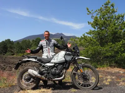 Royal Enfield Himalayan: da zero a duemila metri per scoprire tutto di lei!