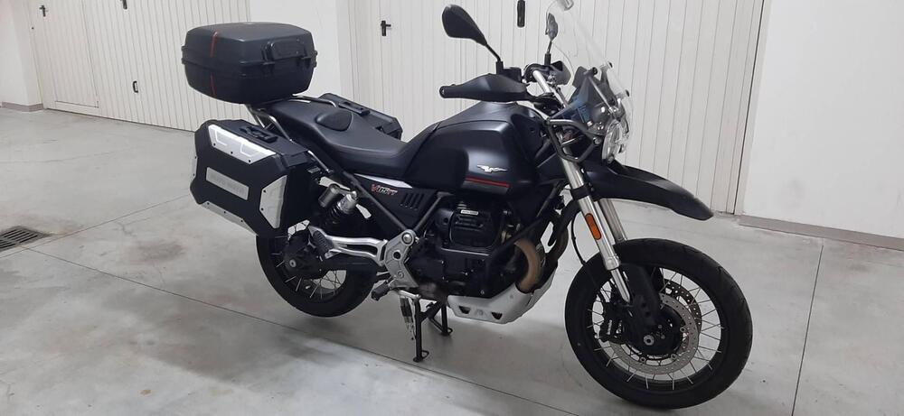 Moto Guzzi V85 TT Travel (2021 - 23)