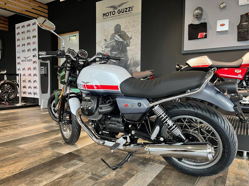 Moto Guzzi V7 Special (2021 - 24) (5)