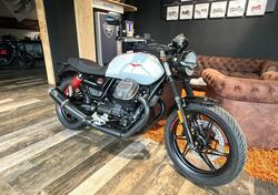 Moto Guzzi V7 Stone Ten (2024) nuova