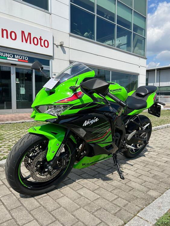 Kawasaki Ninja ZX-4RR (2024) (3)