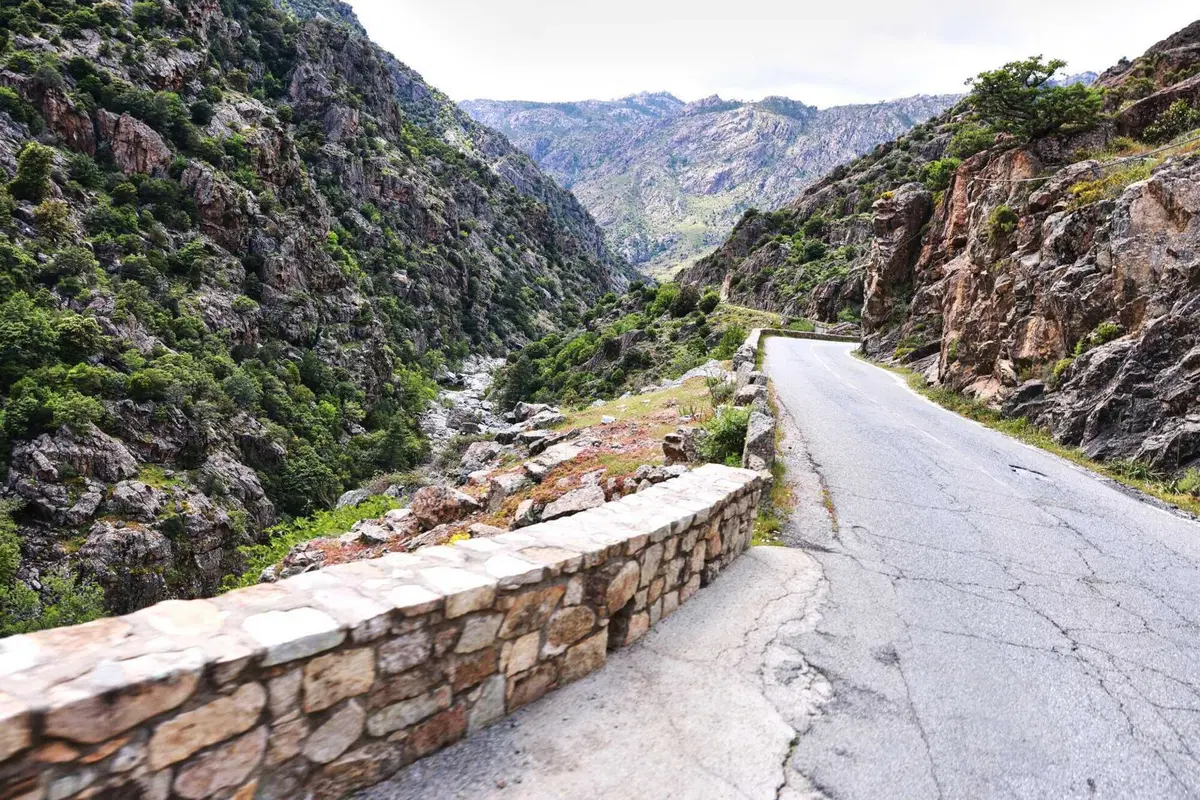 Il viaggio dei sogni sull'Africa Twin. Corsica, Sardegna e Sicilia: 1.200 km di puro godimento [VIDEO] (2)