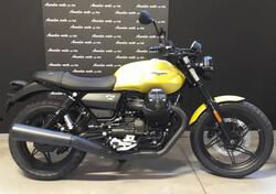 Moto Guzzi V7 Stone (2021 - 24) usata