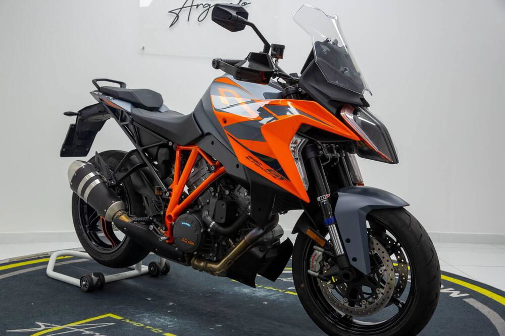 KTM 1290 Super Duke GT (2022 - 24) (2)