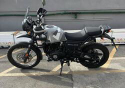 Royal Enfield Himalayan 411 Sleet (2020) usata