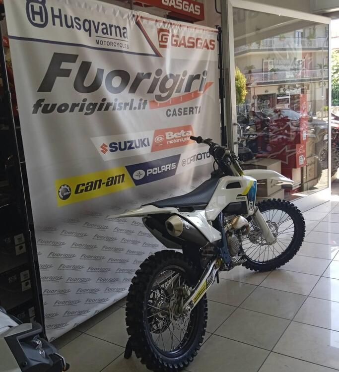 Husqvarna FC 250 (2025) (3)