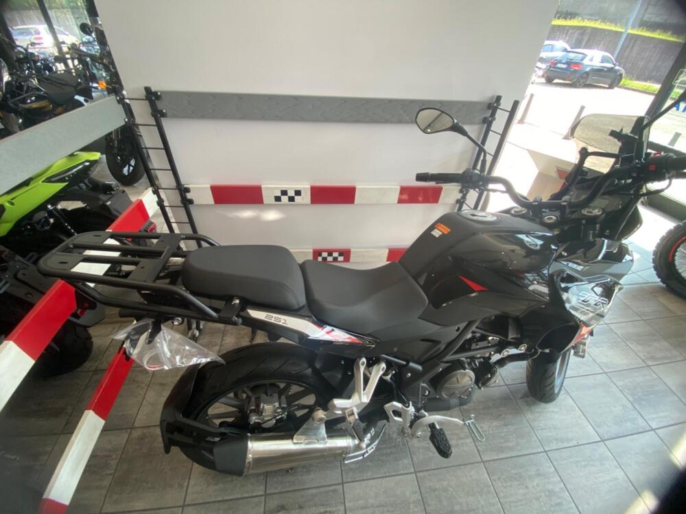 Benelli TRK 251 (2022 - 24)