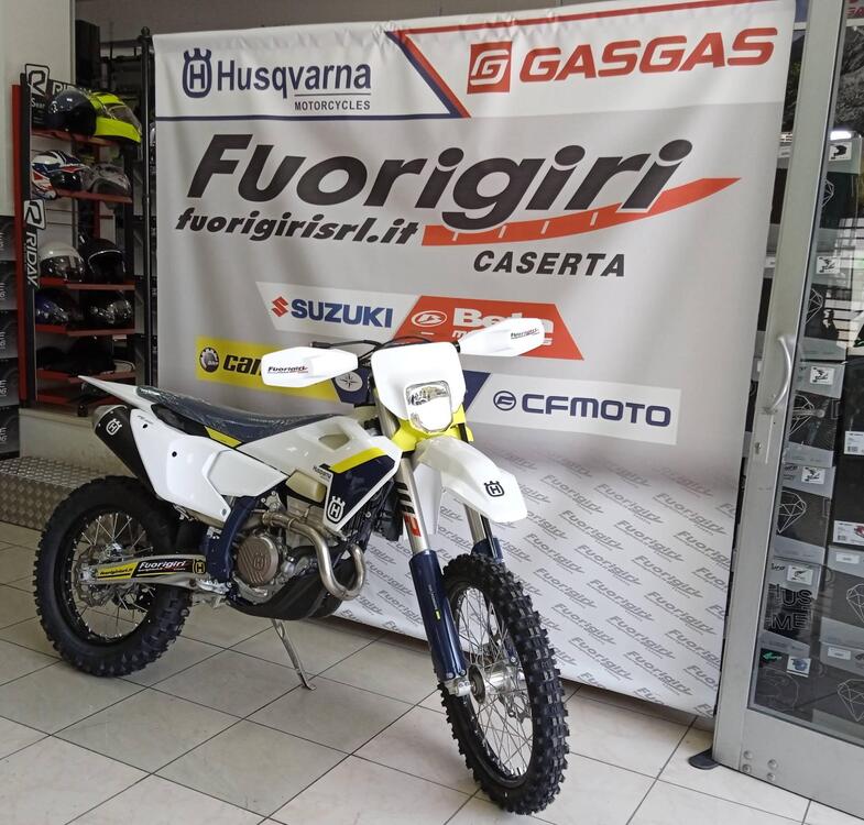 Husqvarna FE 350 (2025) (2)