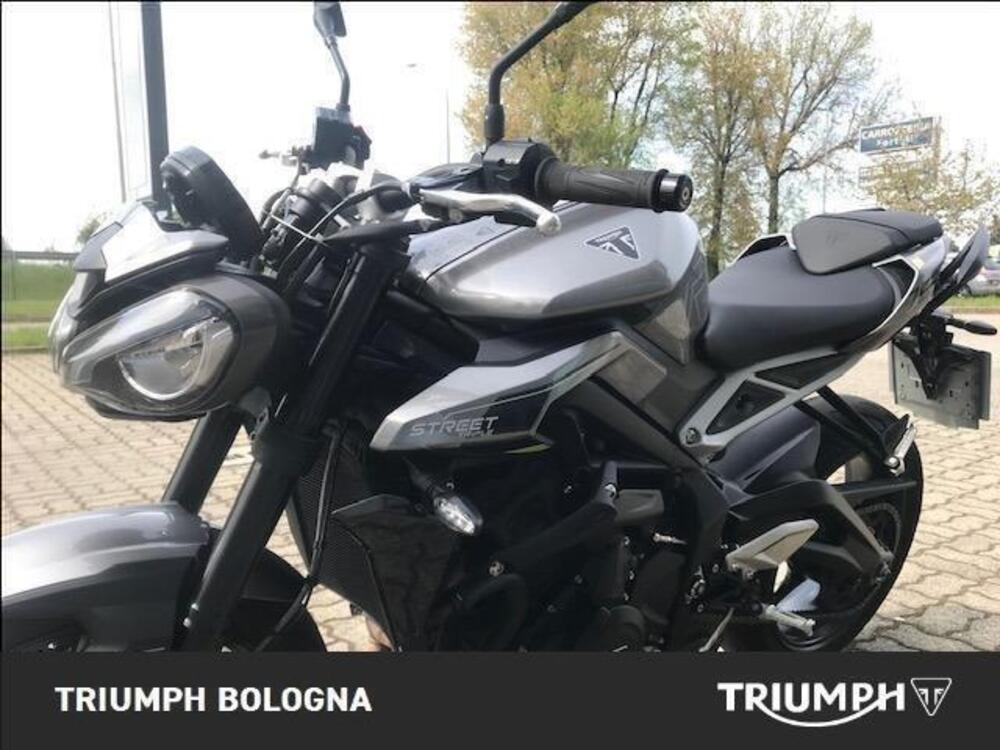 Triumph Street Triple R (2020 - 23) (5)