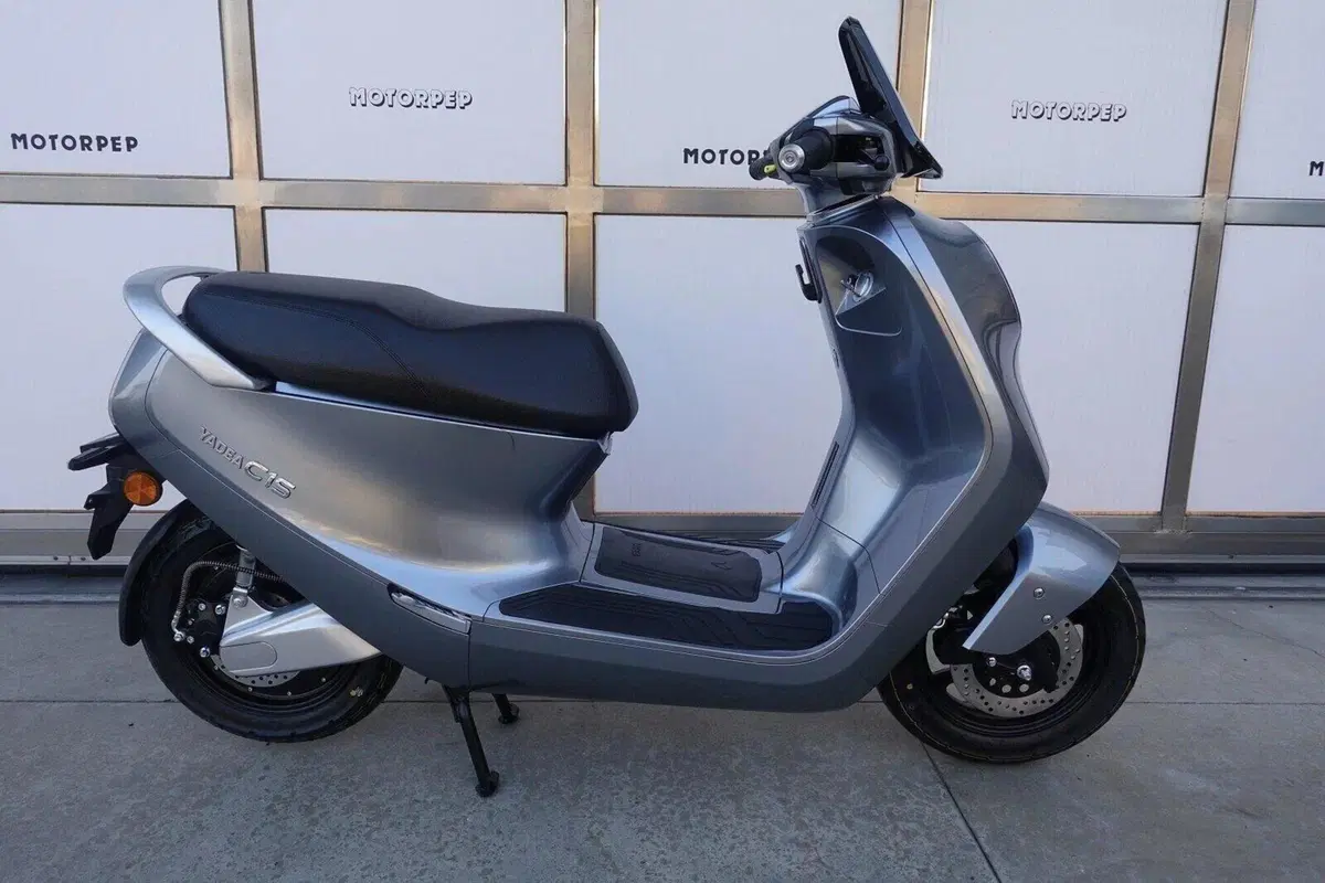 Yadea C1S (2020 - 26) (2)