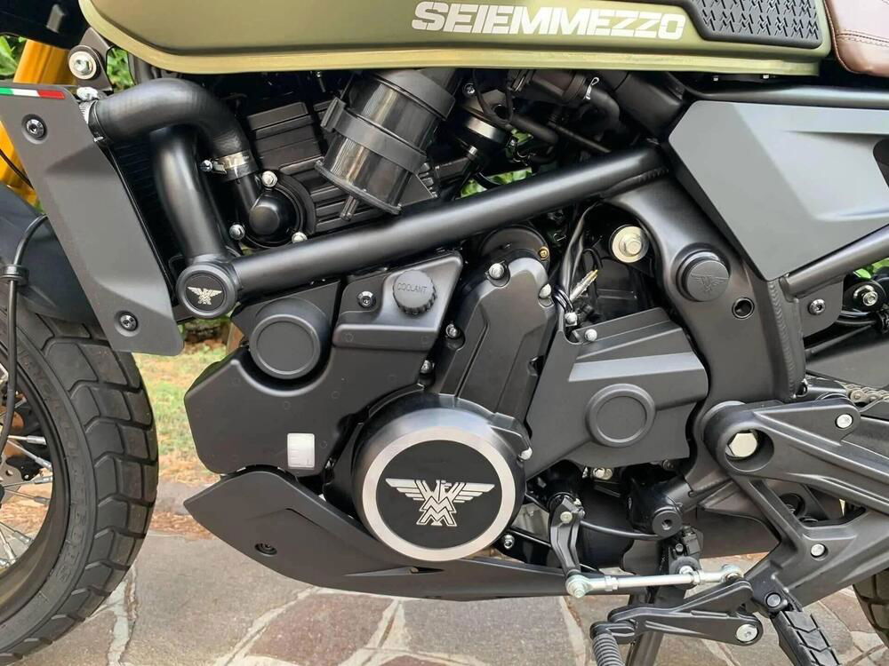 Moto Morini SEIEMMEZZO SCR (2022 - 24) (5)