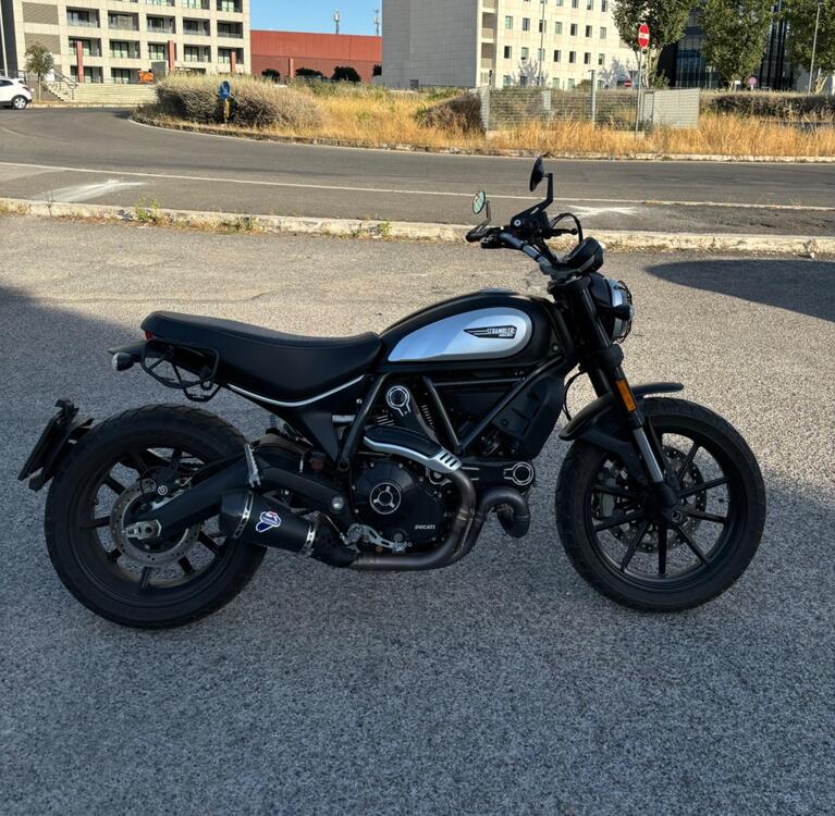 Ducati Scrambler 800 Icon Dark (2020) (5)