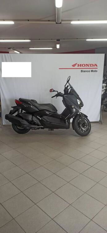 Yamaha X-Max 400 Iron Max ABS (2016) (3)