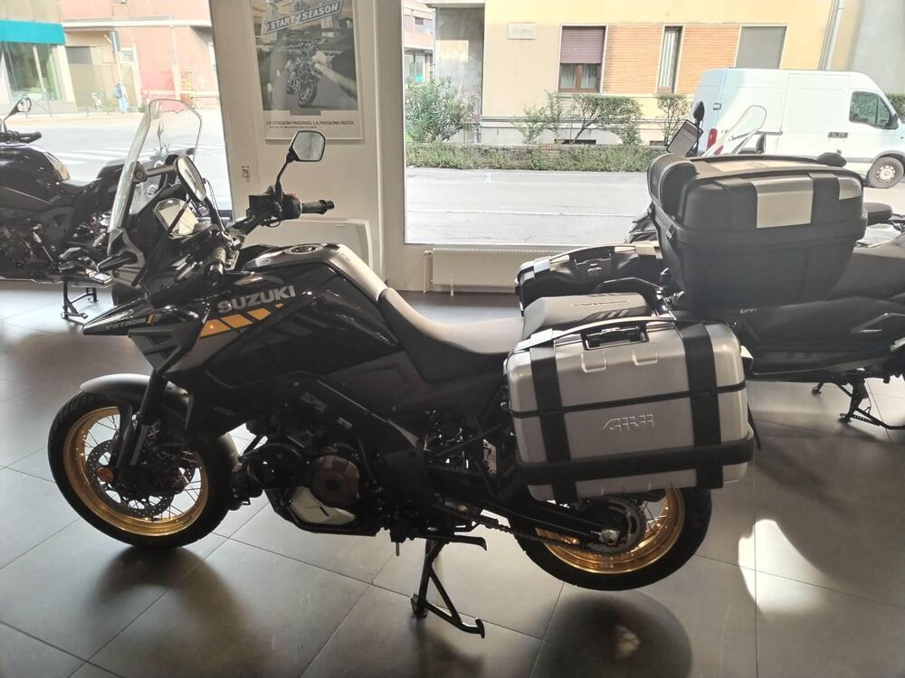 Suzuki V-Strom 1050XT (2020 - 23) (2)