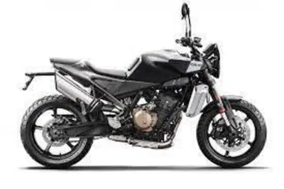 Husqvarna Svartpilen 801 (2024 - 26) nuova